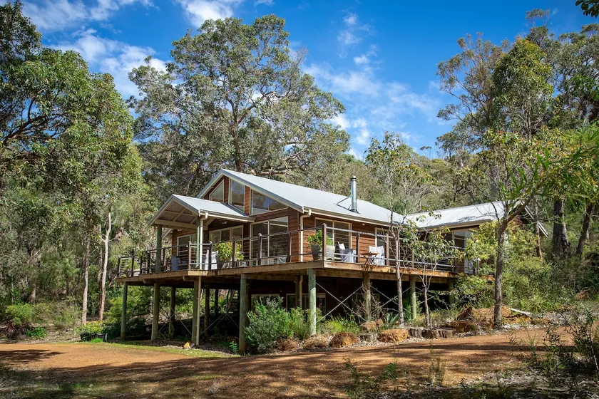 Woodstock I Private Properties - Image 1