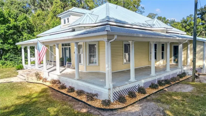 Historical Home away from Home - Image 1
