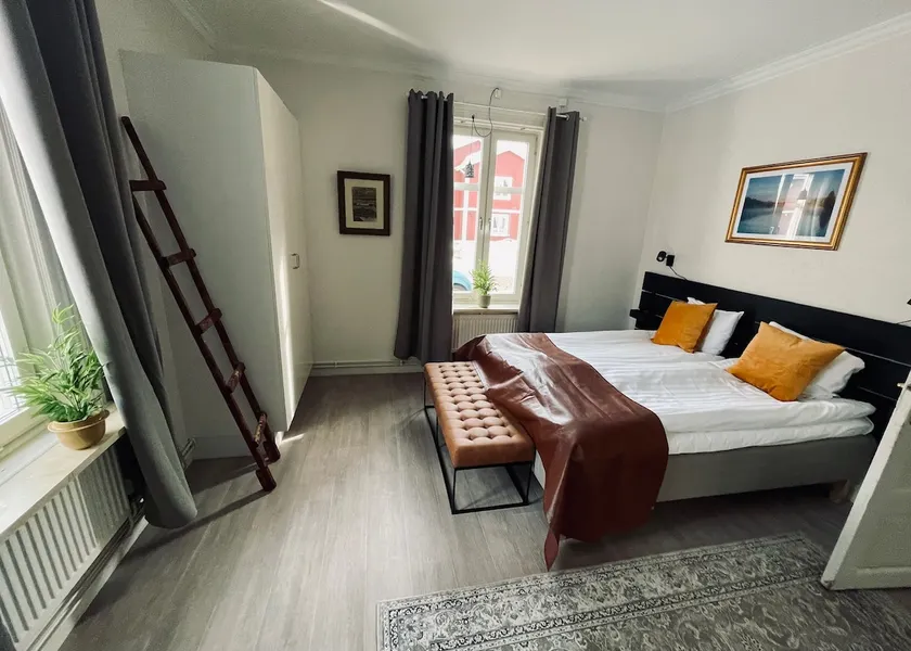 Large, central & charming apartment - Image 1