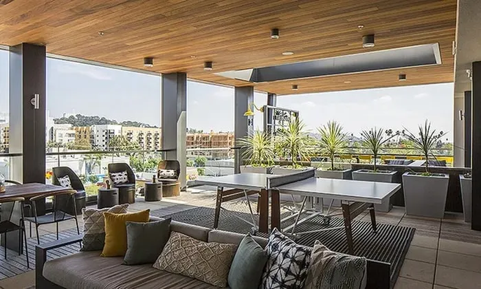 Contemporary Elegant Retreat - Image 1