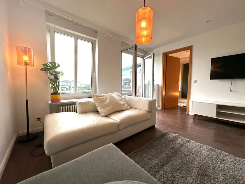 BER / View / MiniPenthouse / Parking - Image 1