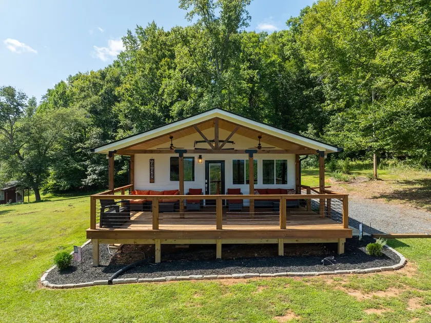 Pumpkintown Mountain View Cottage - Image 1