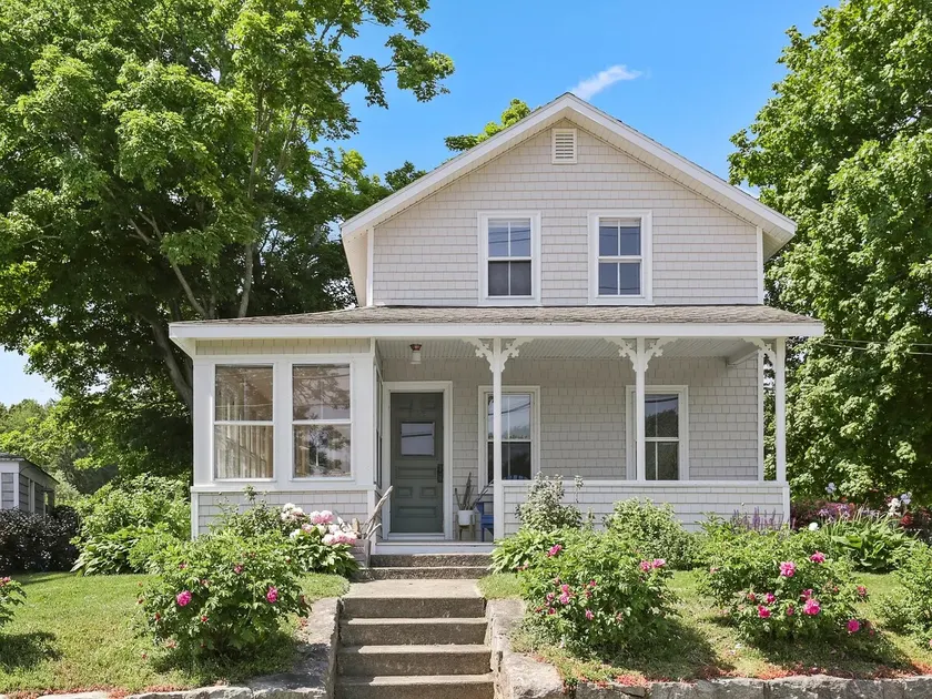Cottage by the Cove with Water Views! - Image 1