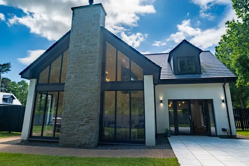 Ash Lodge - Image 1