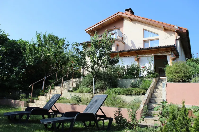 Guest house AVLIGA - Image 1