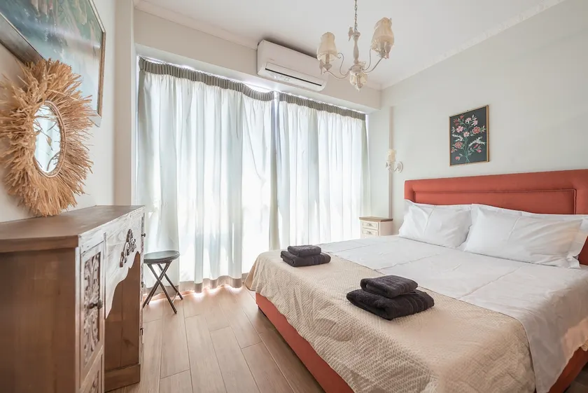 Vicky's Place Near Athens Airport - Image 1