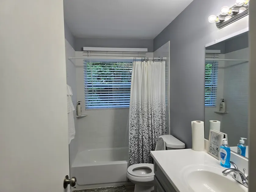 3BR Renovated Home Near Langley AFB | Peaceful - Image 1
