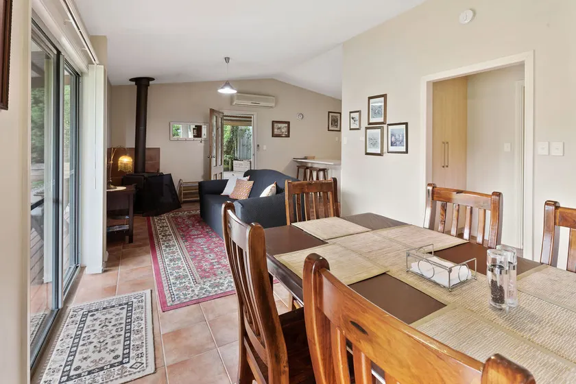 Avocado Chalet - Image 1