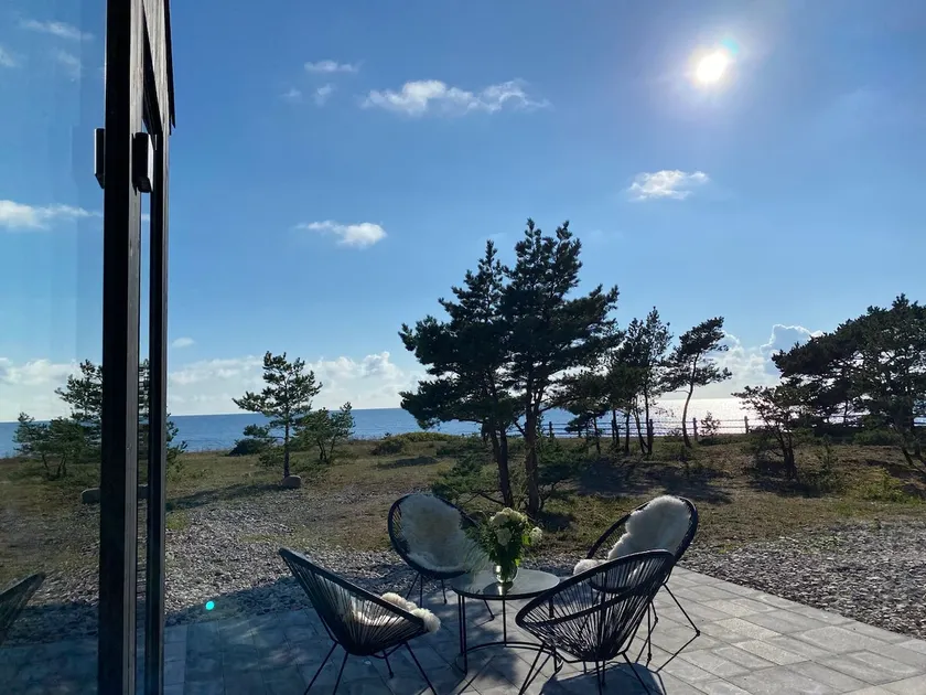 Seaside Rendezvous - Image 1