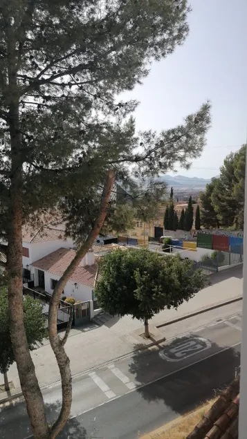 Views, Family & Private Parking in Alto Albayzín - Image 1