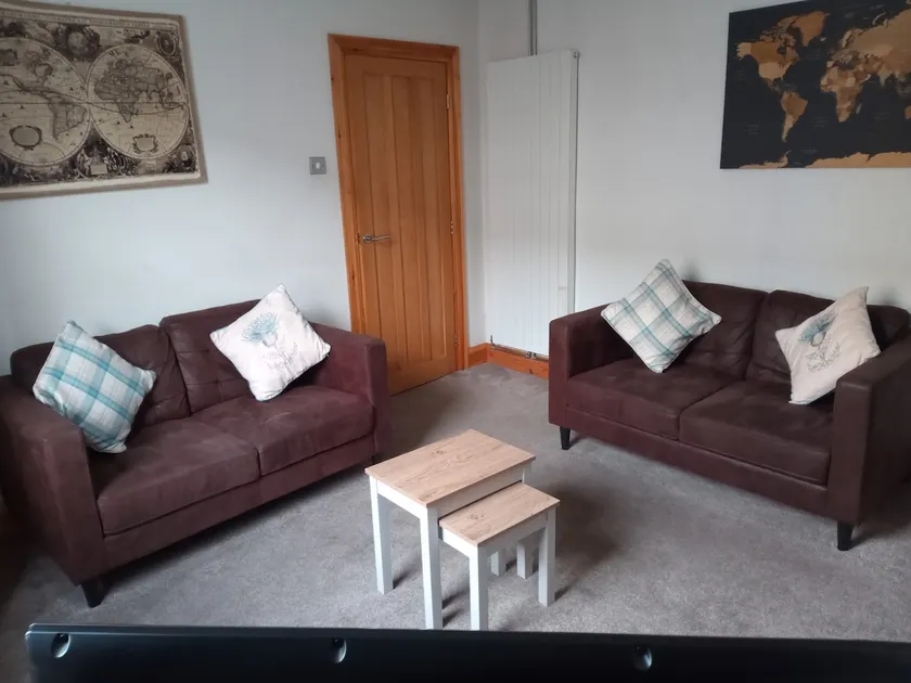 2 Bedroom House in 10 mins from the city centre. - Image 1