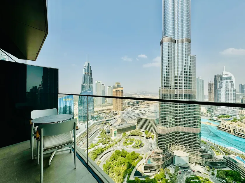 Elegant 3BR Dubai Stay – Stunning Fountain Views, Near Burj Khalifa & Dubai Mall - Image 1