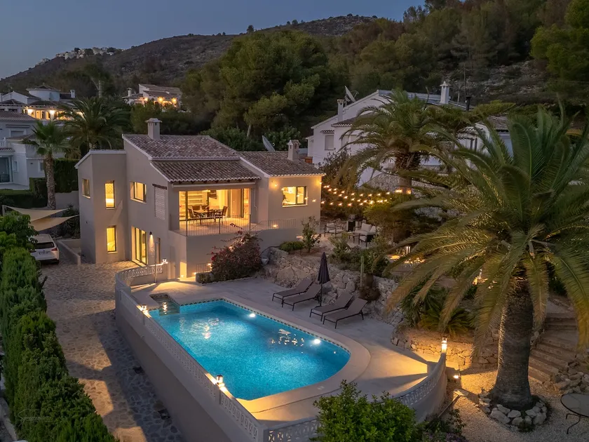 Villa Vista El Portet - Image 1