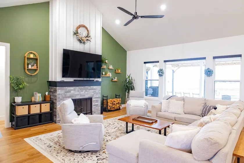5BR Retreat • Hot Tub • Game Room • Pet Friendly - Image 1