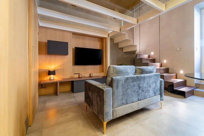 Luxury Urban Craft- Free wifi- Netflix-City center - Image 1