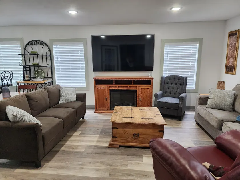 Madea's Place Unit B - Image 1