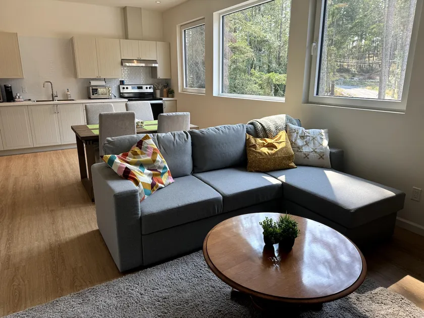 Owls Nest Retreat - Image 1