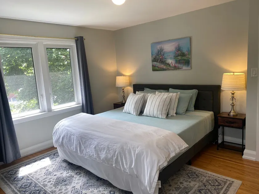 The Avenues Inn – An Elegant Stay for Six - Image 1