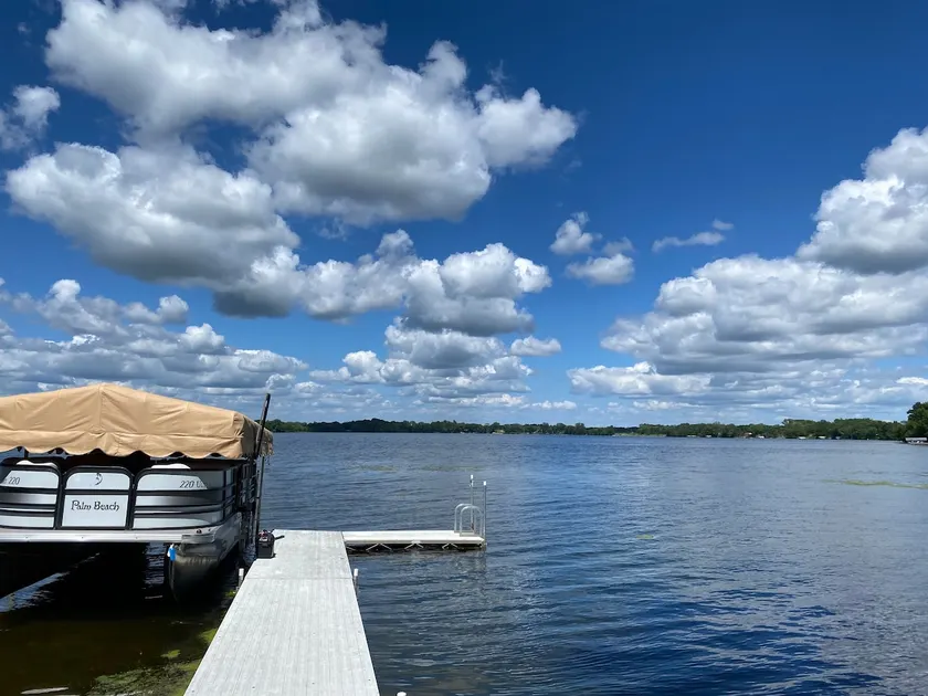 Beautiful Lake Manuella home. - Image 1