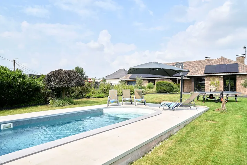 VILLA ARCADIA - Piscine - Spa - Sauna - Cinéma - Jeux d'arcades - Jeux vidéo - Bassin naturel - Jardin - Image 1