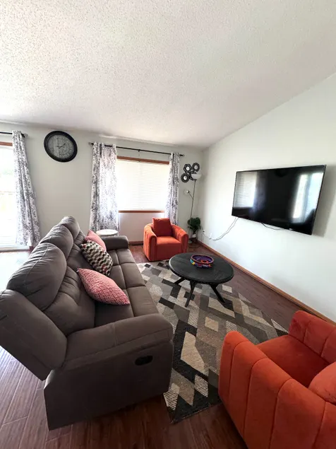Cozy and Charming Amber Valley Haven in Fargo - Image 1