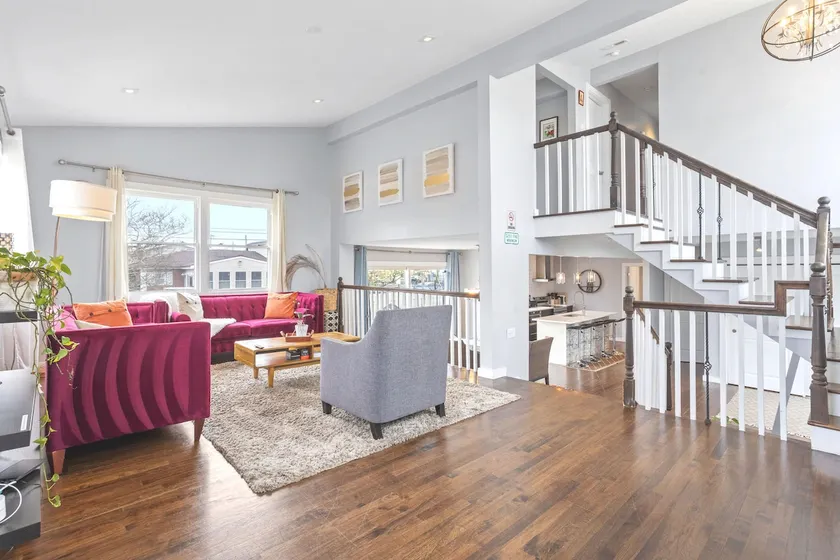 AC 5BR/3BA Lux Renovated Retreat - Image 1