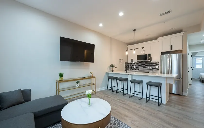 Modern LUX 2BR Apartment in DC w/Patio - Image 1