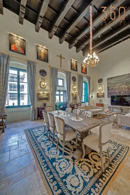 A luxurious Palazzo in Valetta with private Pool by 360 Estates - Image 1