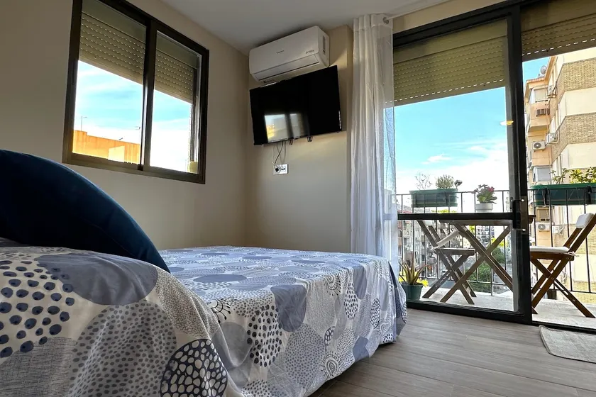 Fully renovated accommodation in La Macarena - Image 1