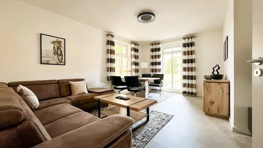 Old building duplex to feel good - Image 1