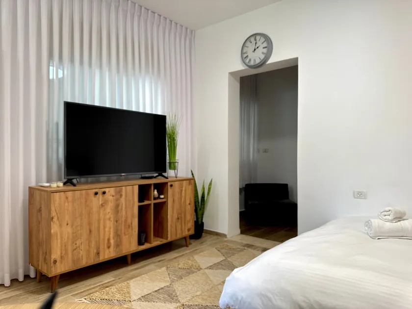 Holiday accommodation unit - Image 1