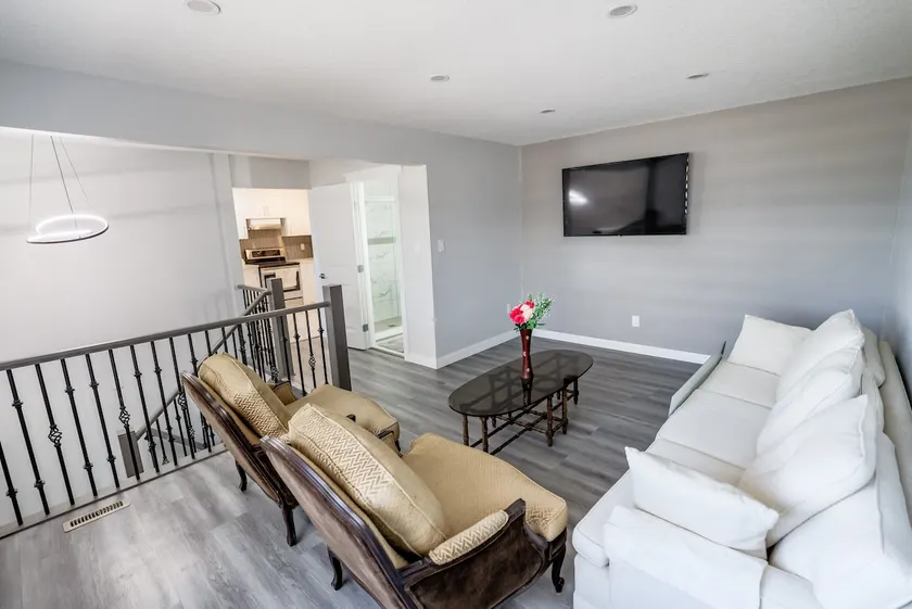 NewAirbnb close to Dt & 24 hr restaurant - Image 1