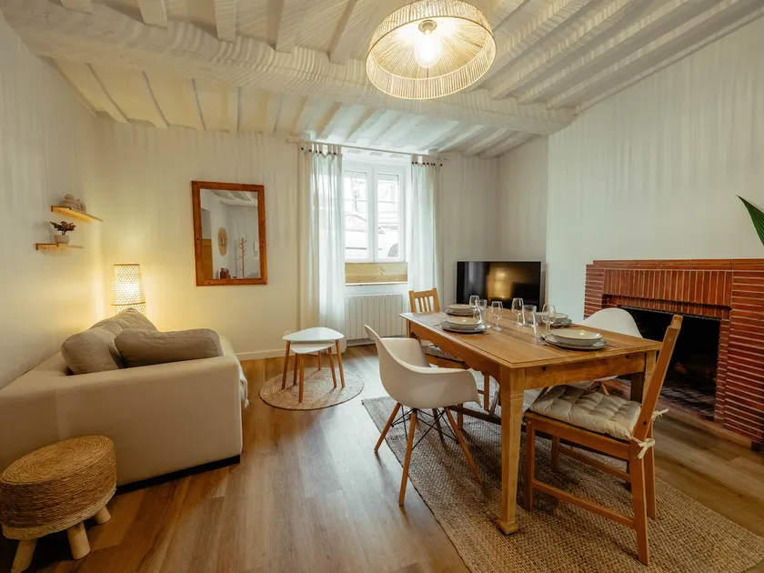 Cozy Apartment • Heart of Normandy - Image 1