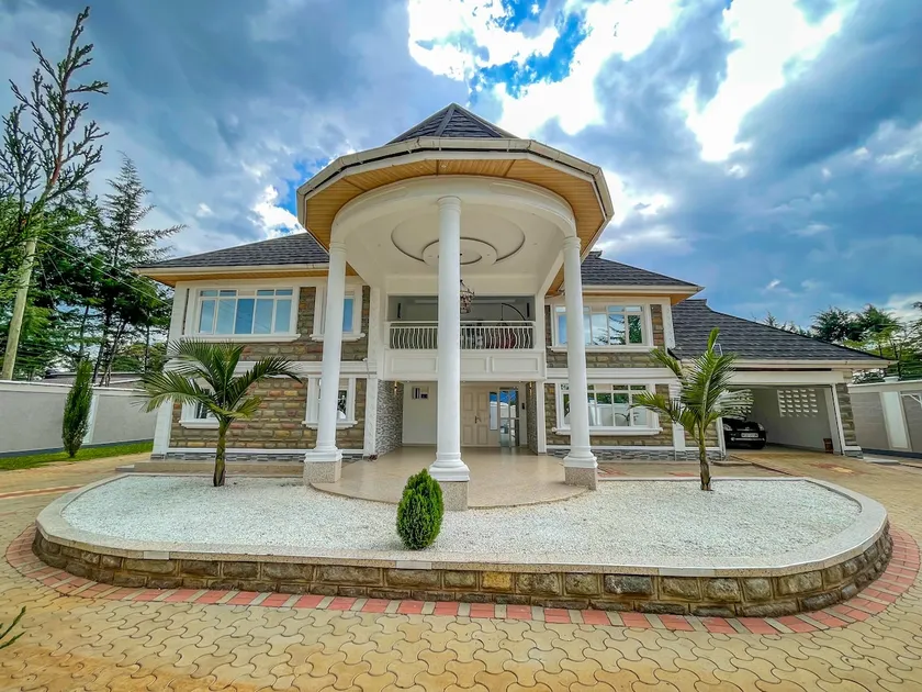 ORANA Luxury Palace - Image 1