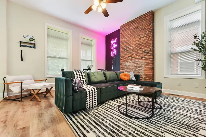 Modern 3BR w/ Free Parking & BBQ Near Bakery Sq. - Image 1