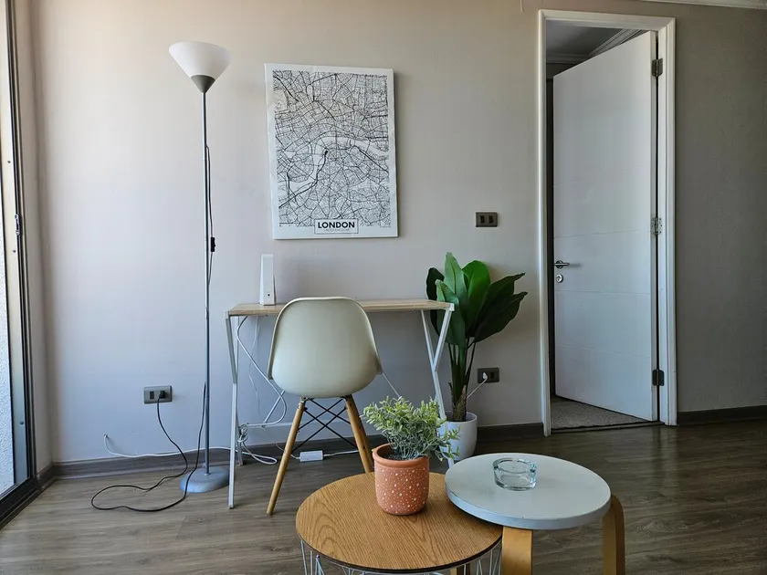 1D/1B Apartment - Image 1