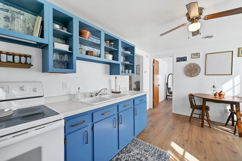 Bluebird Cottage - Image 1