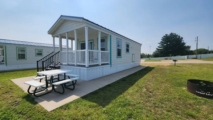 Sunbeam Cabin 151 - Image 1