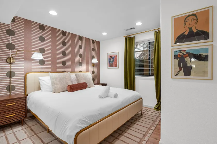 The Quince-2 bd/2ba Sleek Denver Basement Suite - Image 1
