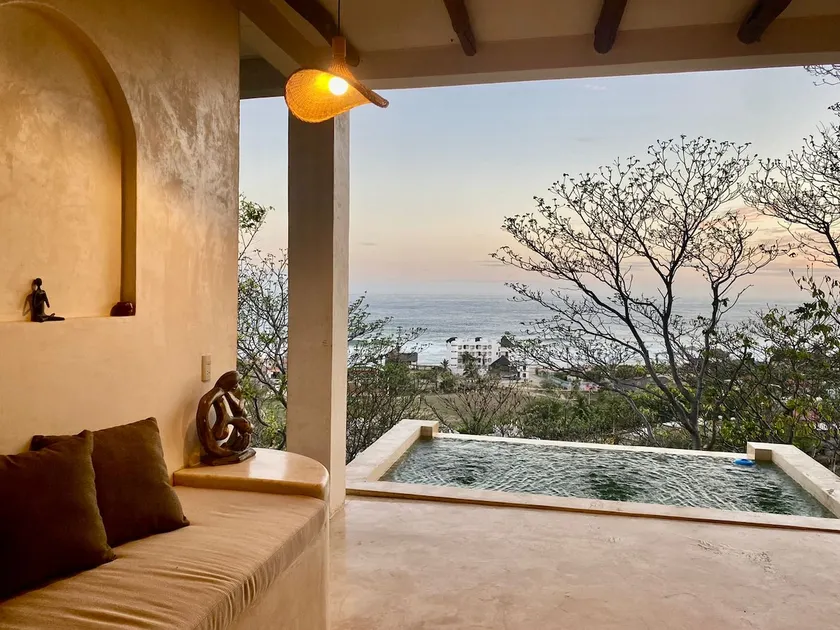 Ocean Views w/private infinity pool/Starlink - Image 1