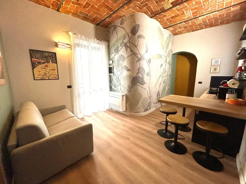 apartment in the city center with parking space - Image 1