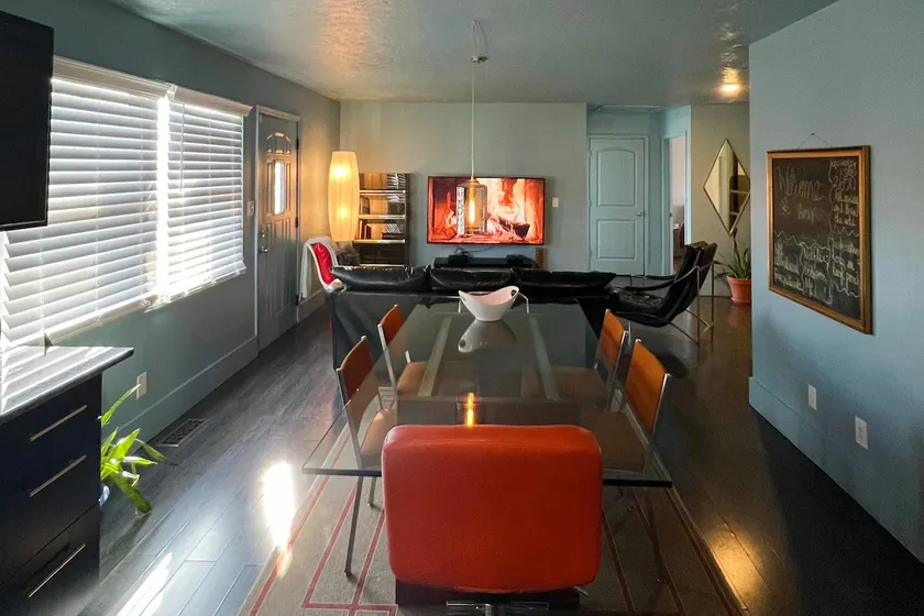 The modern - Image 1