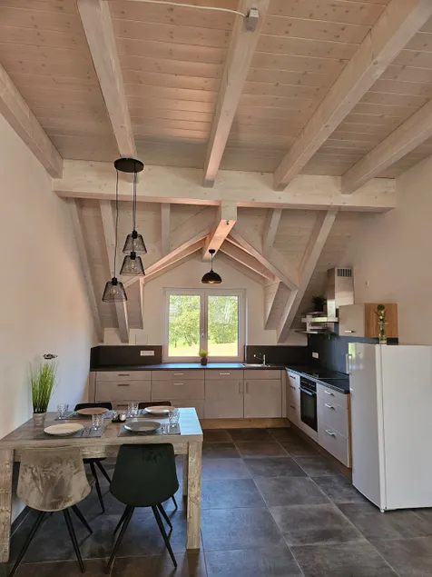 Modern, quiet apartment in Eicherloh with its own parking space. - Image 1