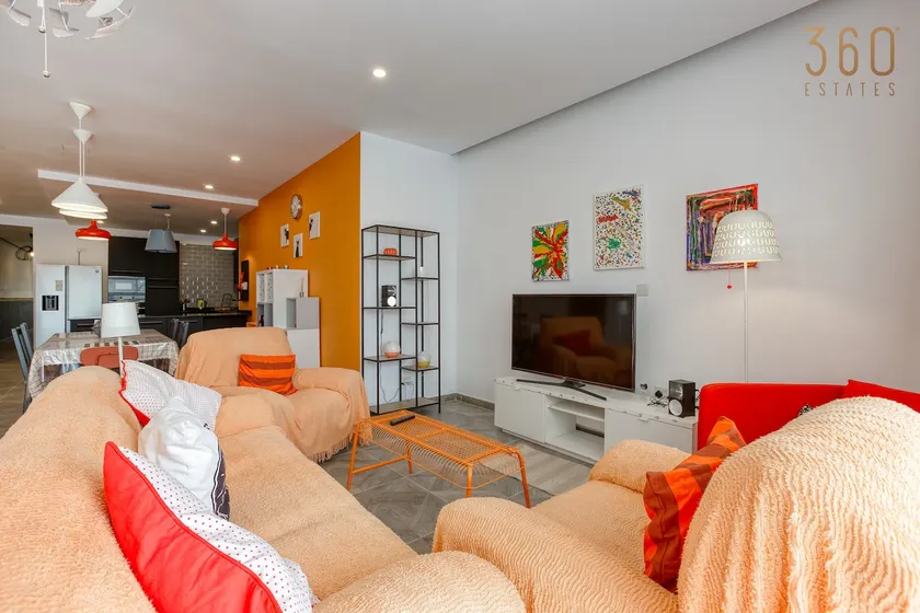 Stunning 3BR APT with 2 Private Terraces in B'kara - Image 1