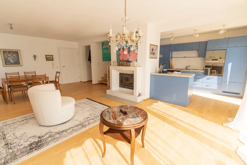 Carlos' Loft - Image 1