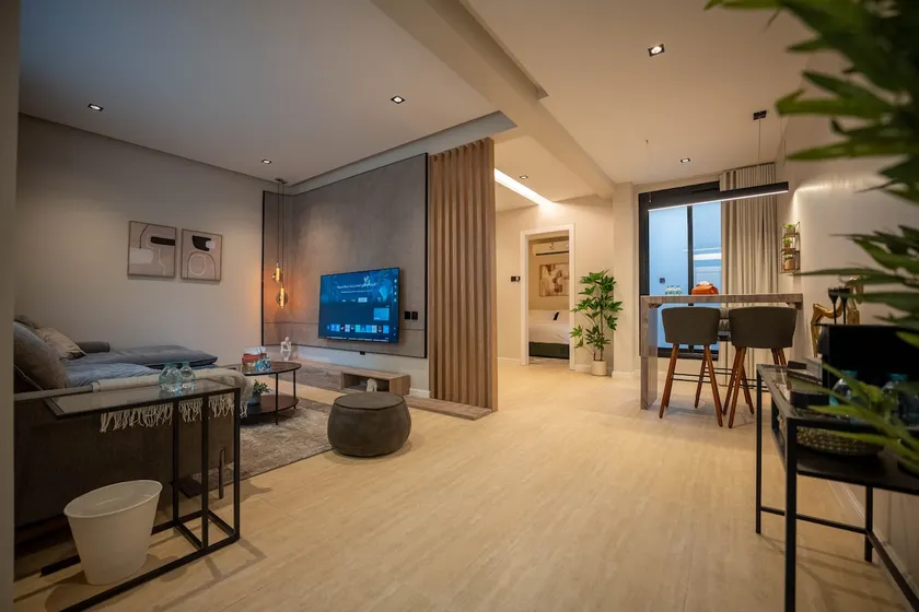 Luxe apt, self-entry |F6 - Image 1