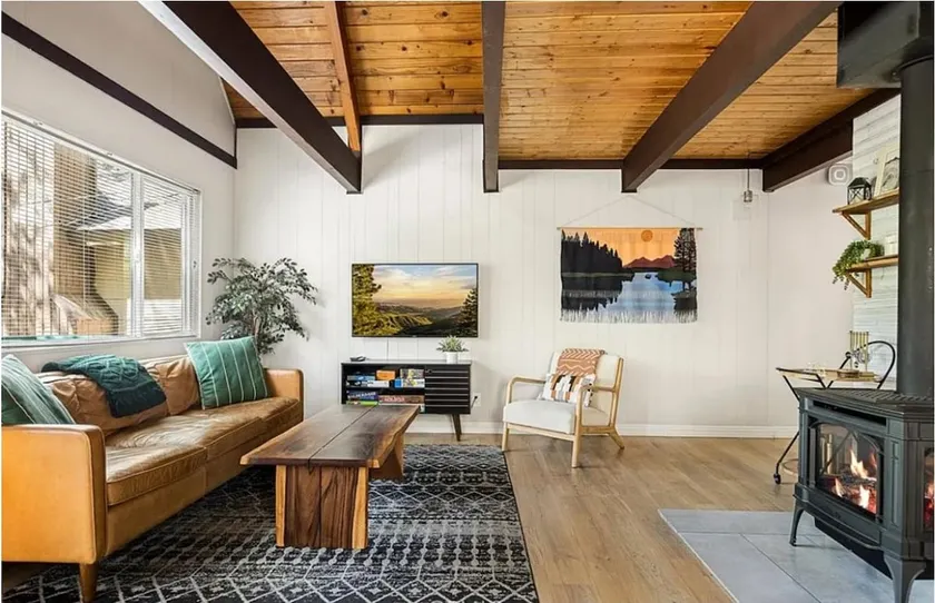Cozy A-Frame w/ Hot Tub Near Arrowbear Lake! - Image 1