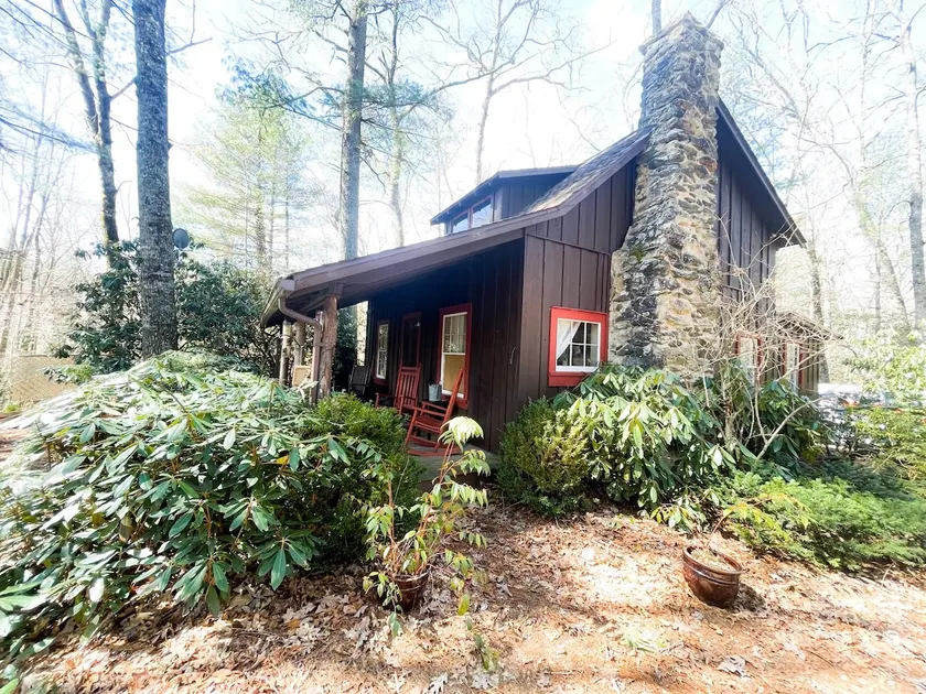 Yellow Mountain Cabin - Image 1