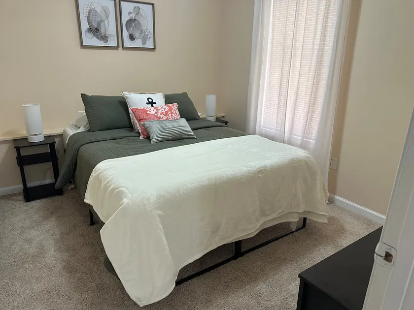 Cozy Haven Retreat - Image 1
