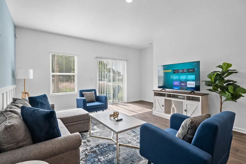 Charming 3BR Townhome. - Image 1